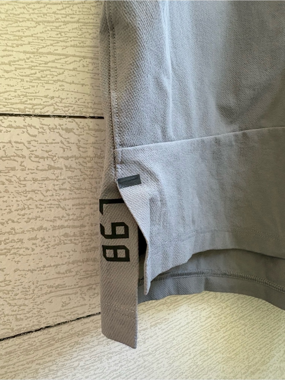 Lululemon License to Train Linerless Short 7” Rhino Grey Size Large - Picture 10 of 16